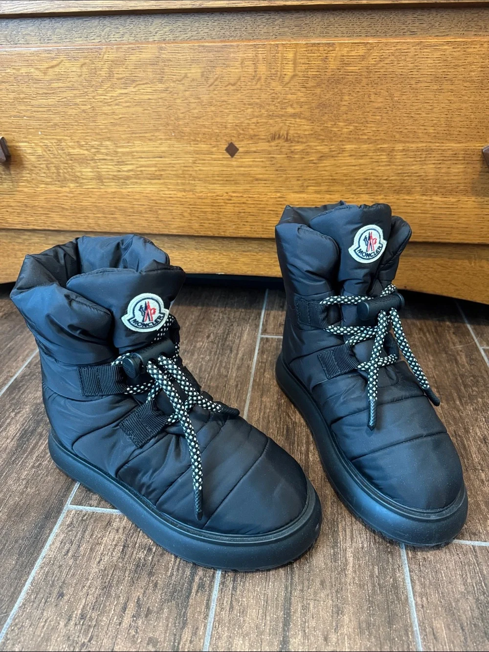 💯 Authentic Moncler Quilted Puffer Booties size 38